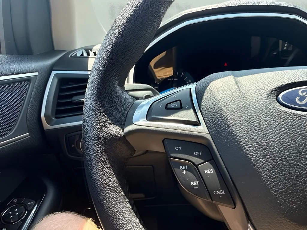 Used 2018  Ford SEL image 15