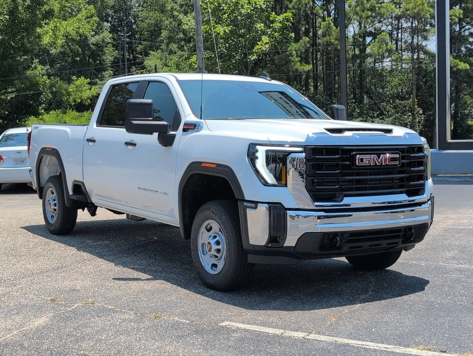 New 2026 Summit White GMC Pro image 8