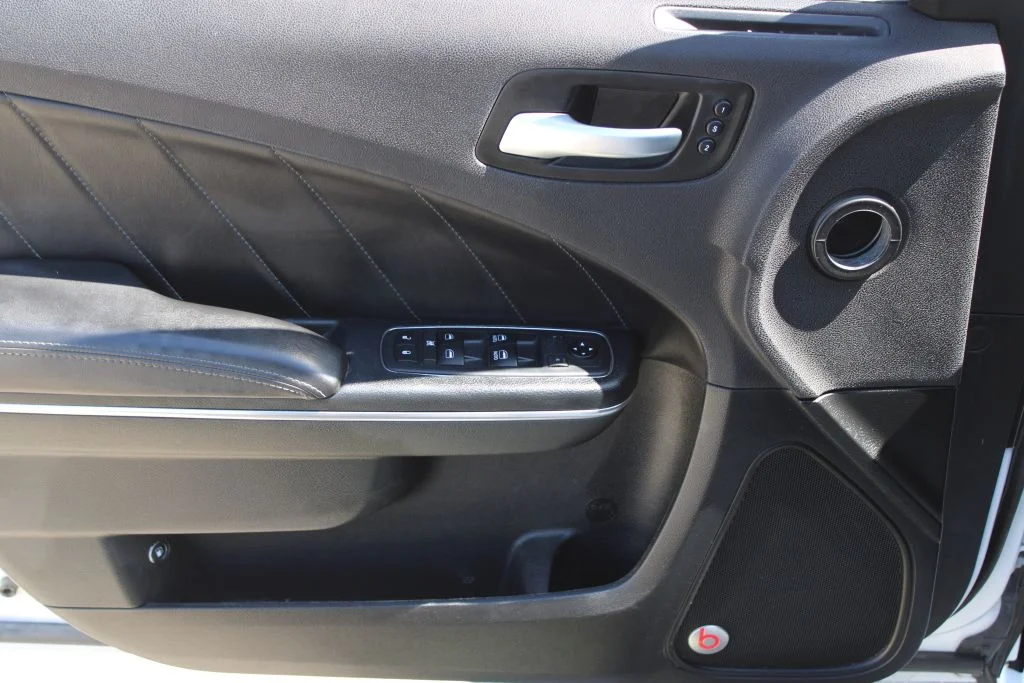 Used 2018 White Dodge R/T Scat Pack image 32