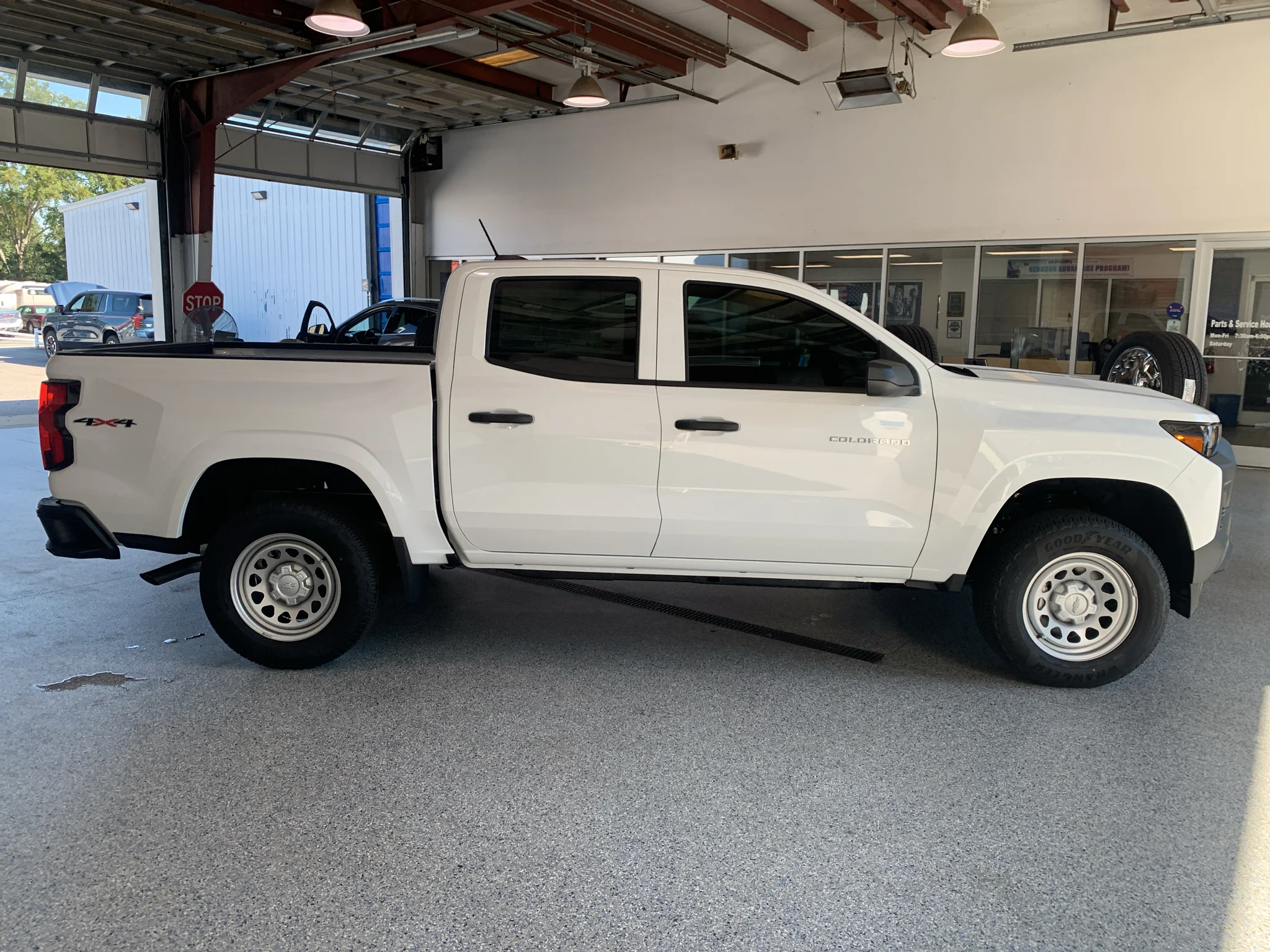 2026 Chevrolet Colorado Work Truck - Photo 11