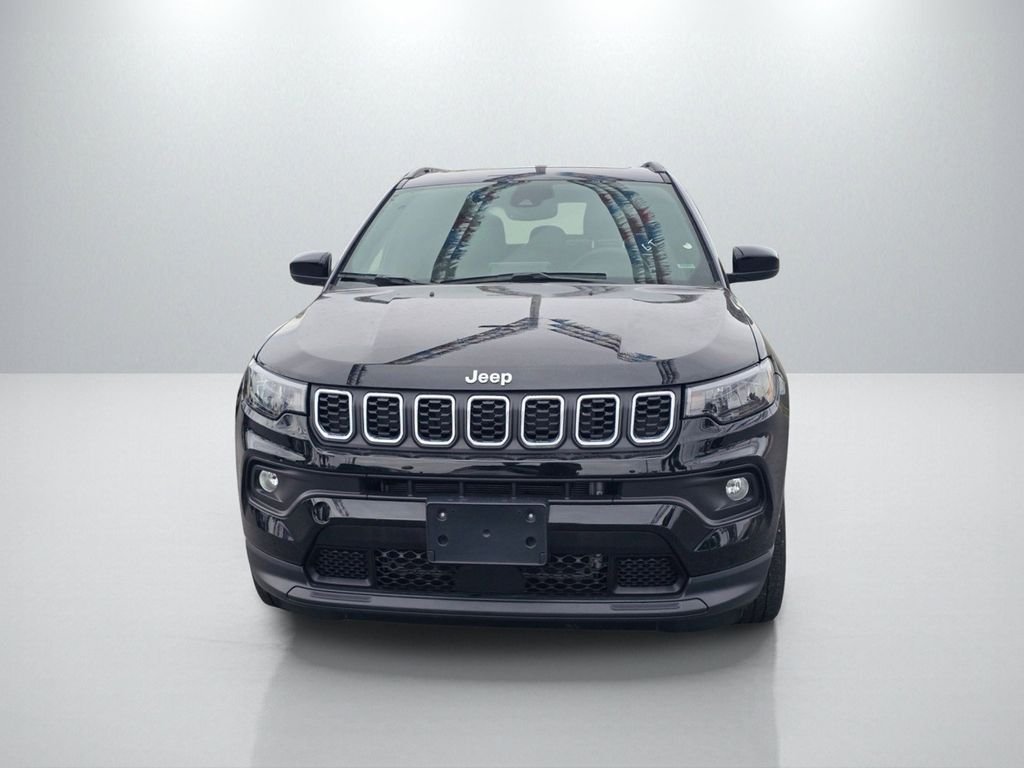 Used 2025 Black Jeep Latitude image 2