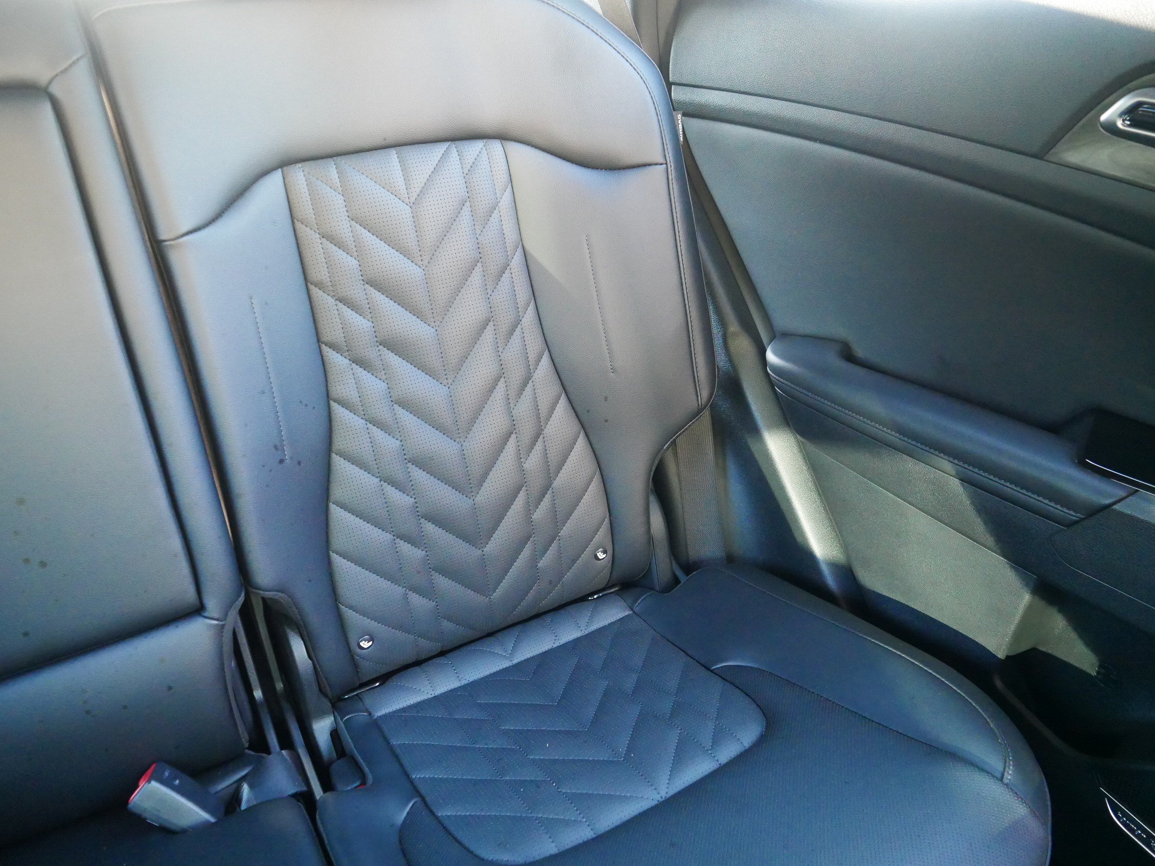 Certified Used 2024 Glacier White Pearl/Ebony Black Roof Kia X-Pro Prestige image 14