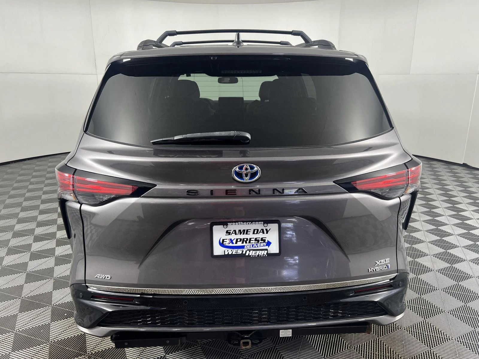 Used 2021 Predawn Gray Mica Toyota XSE image 22