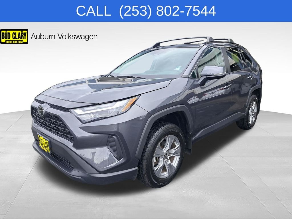 2024 Toyota RAV4 XLE AWD's photo