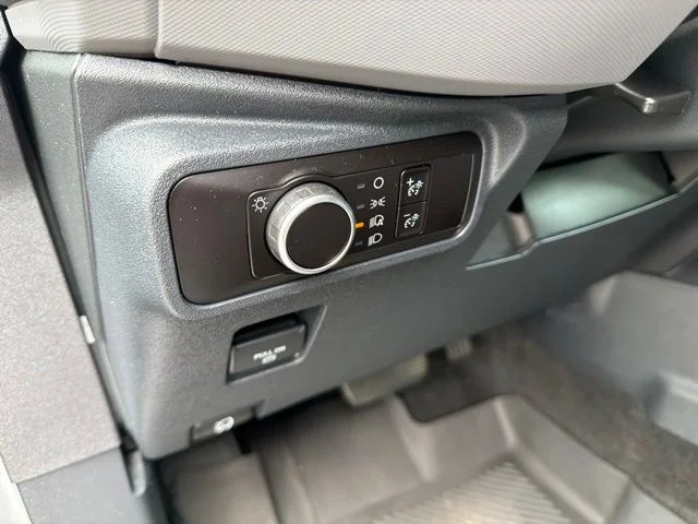 Used 2023 Silver Ford Base image 18