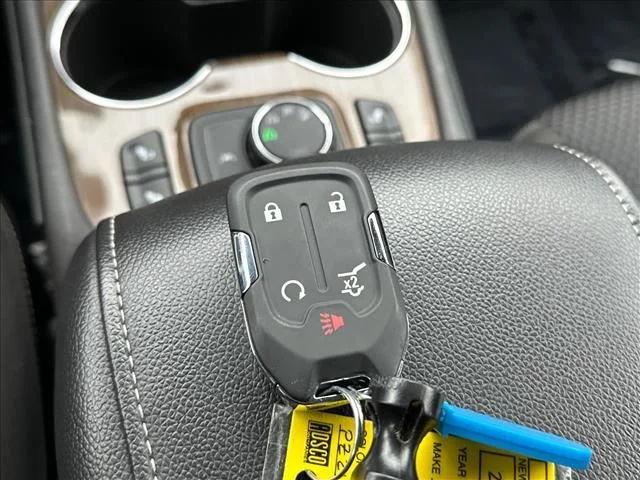Used 2023 Blue GMC SLE image 31