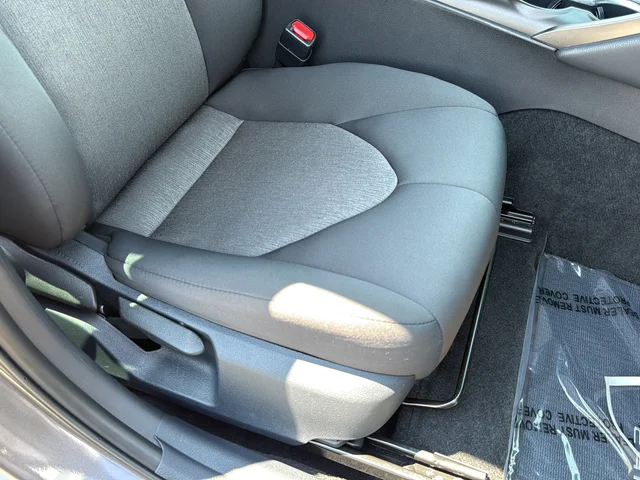 Used 2022 Gray Toyota LE image 18