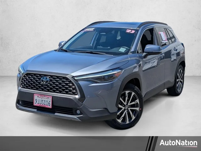 2023 Toyota Corolla Cross XLE