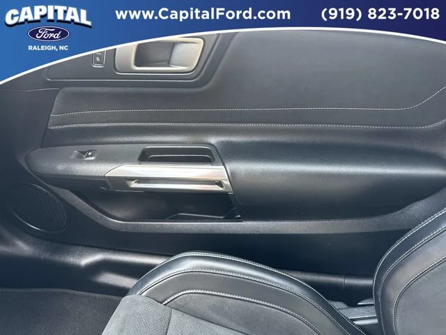 Used 2016  Ford Shelby GT350 image 26