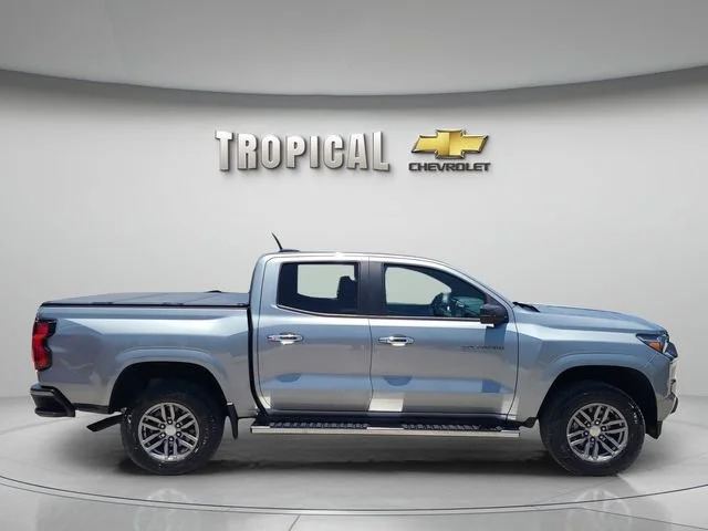 Used 2023 Sterling Gray Metallic Chevrolet LT image 6