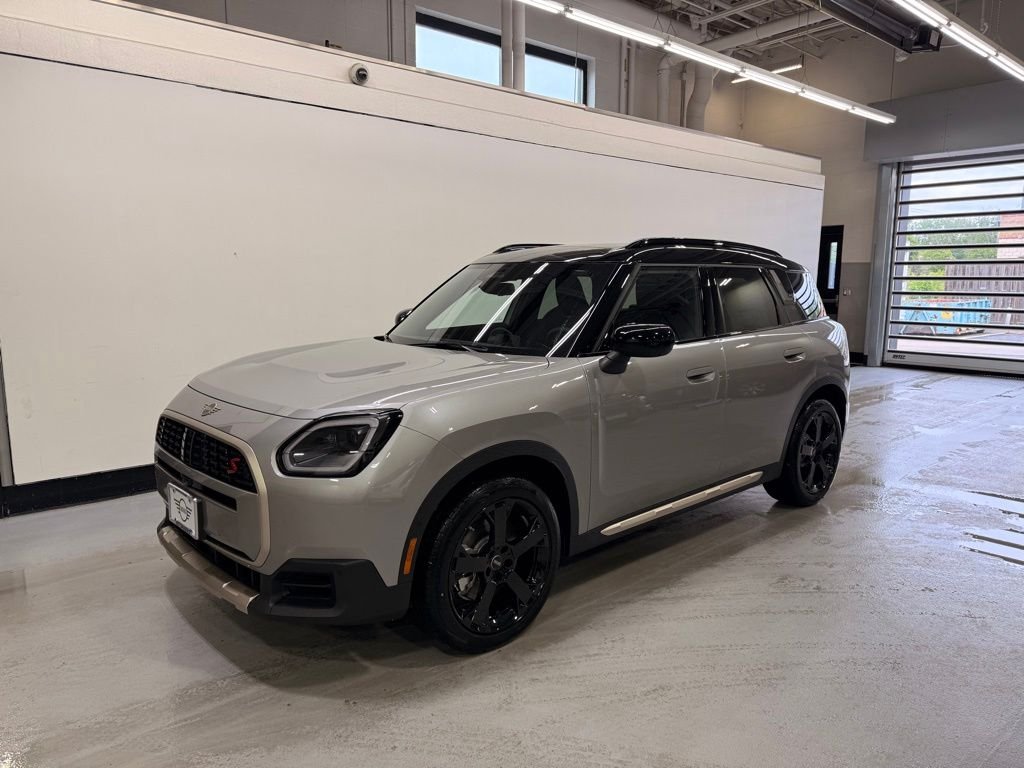 2027 MINI Countryman's photo