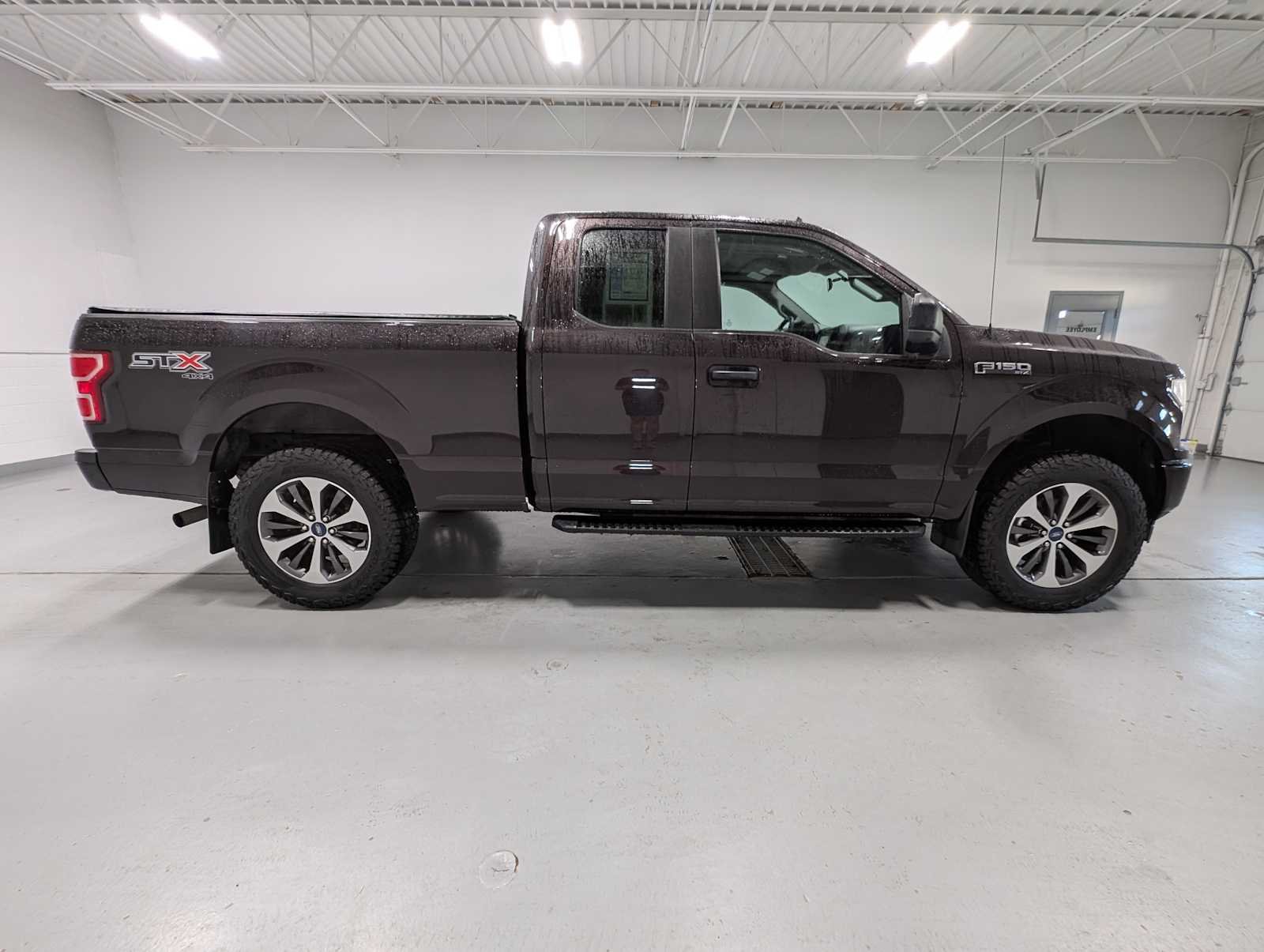 Used 2020 Magma Red Ford XL image 7