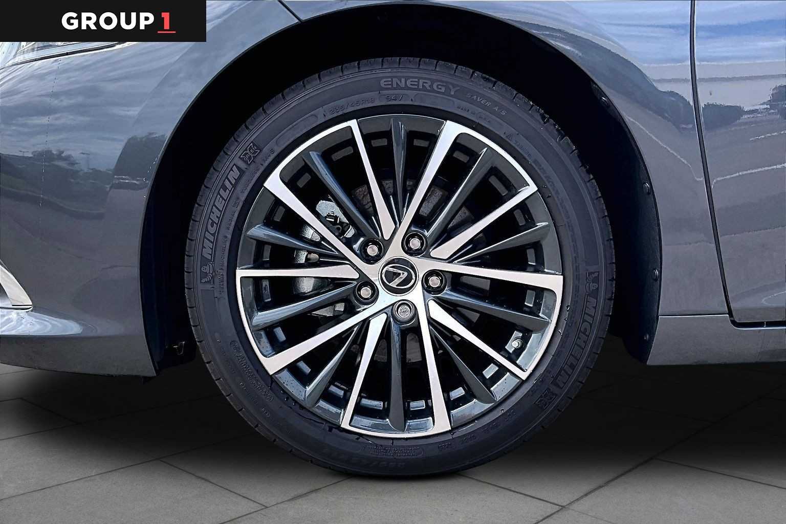 Used 2025 Cloudburst Gray Lexus  image 9