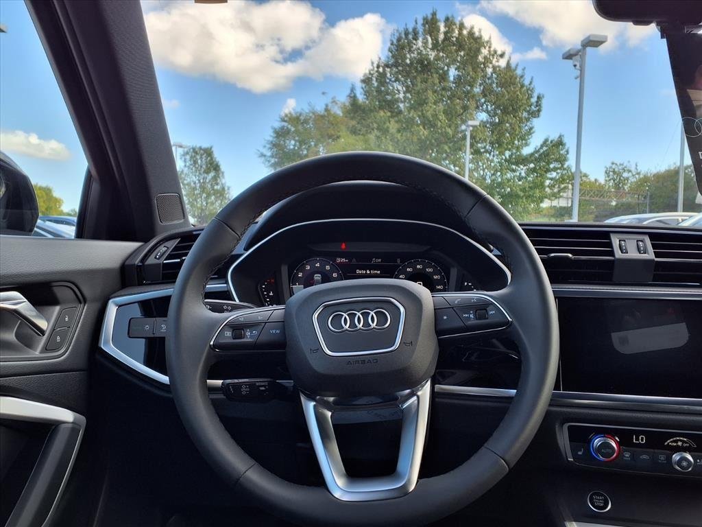 Used 2025 Mythos Black Metallic Audi S line Premium image 10