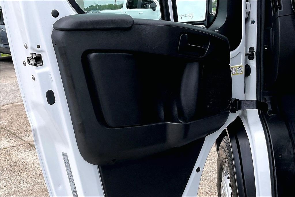 Used 2025 White Ram High Roof image 15