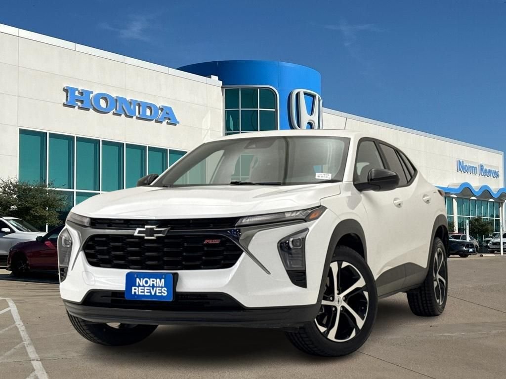 2025 Chevrolet Trax 1RS's photo