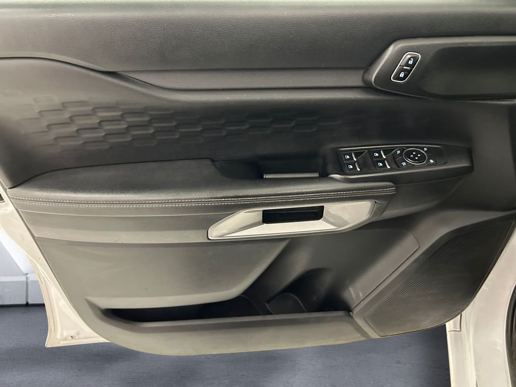 Used 2024 White Ford XLT image 12