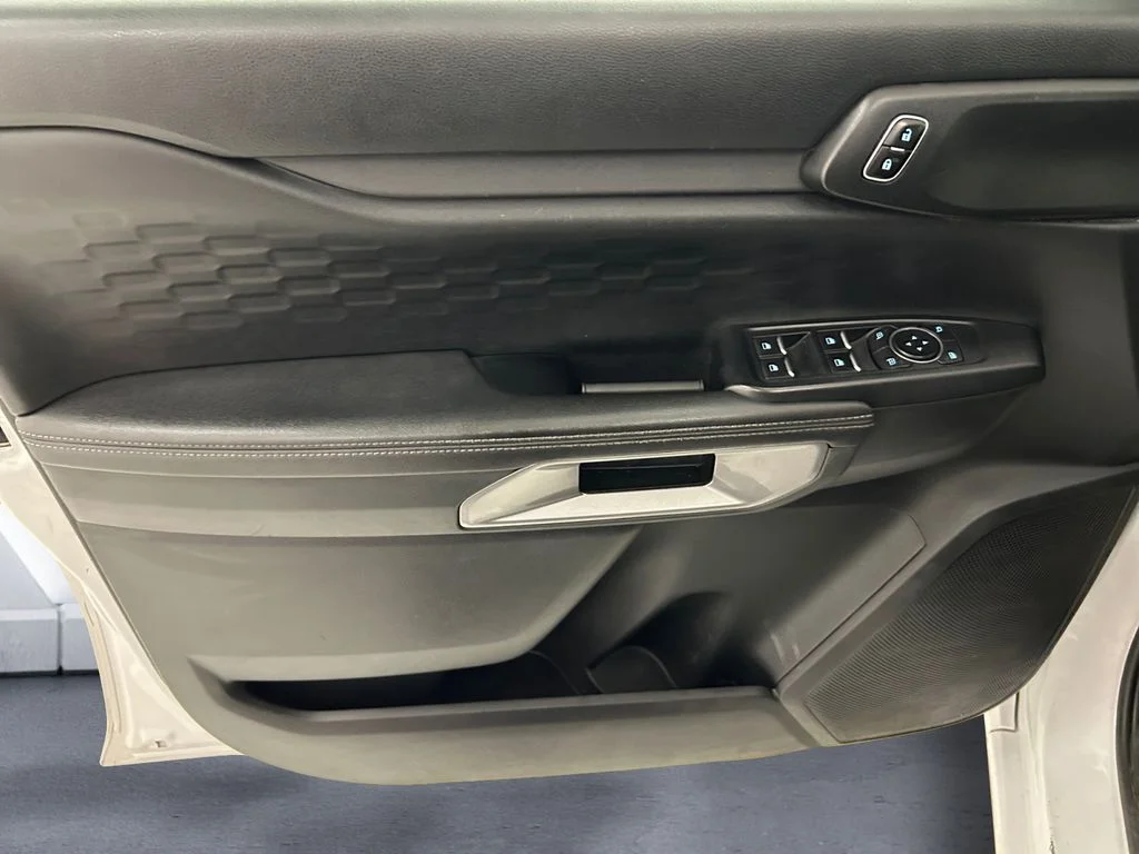Used 2024 White Ford XLT image 12