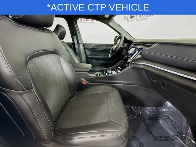 New 2025 Bright White Clear-Coat Exterior Paint Jeep Altitude X image 28