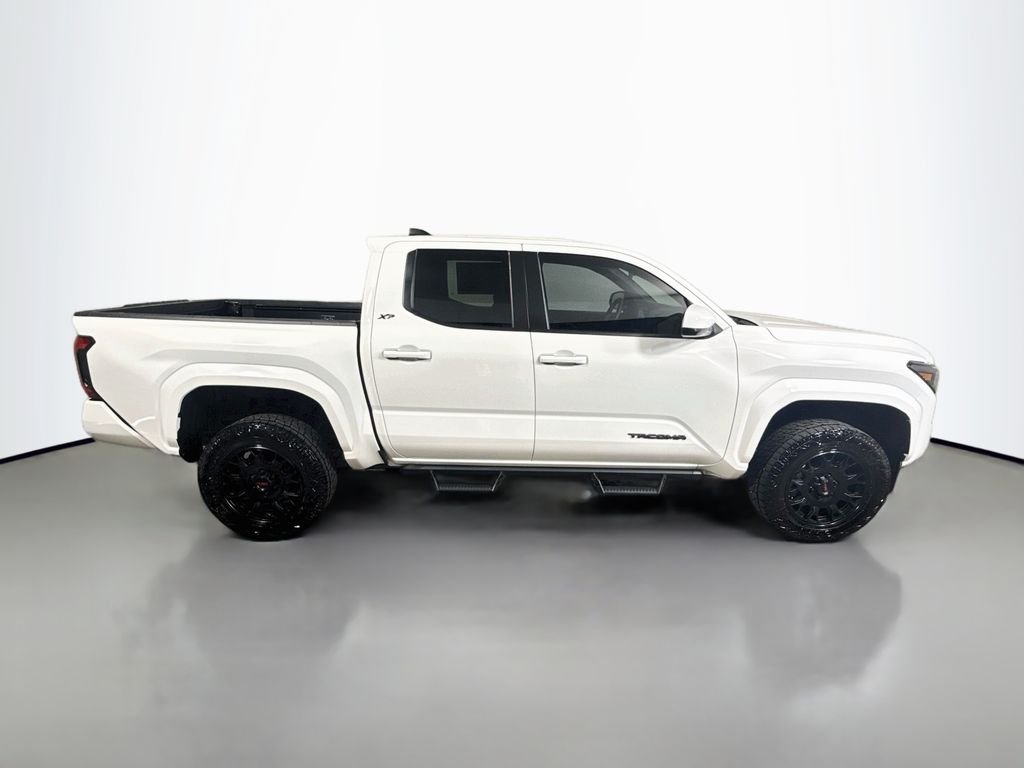 Used 2025 Ice Cap Toyota SR5 image 8