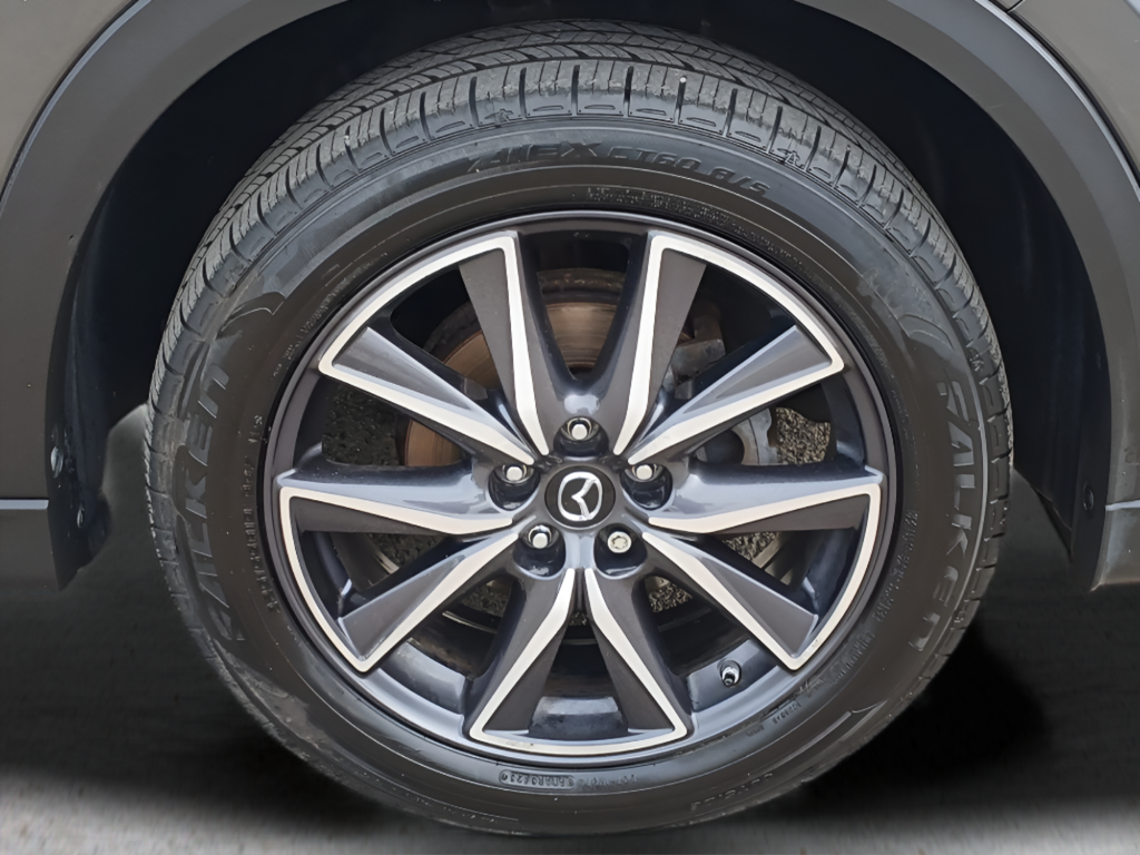 Used 2018 Gray Mazda Touring image 29