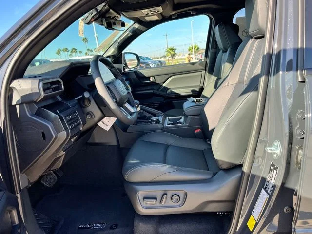 2025 Toyota 4Runner Limited - Photo 15