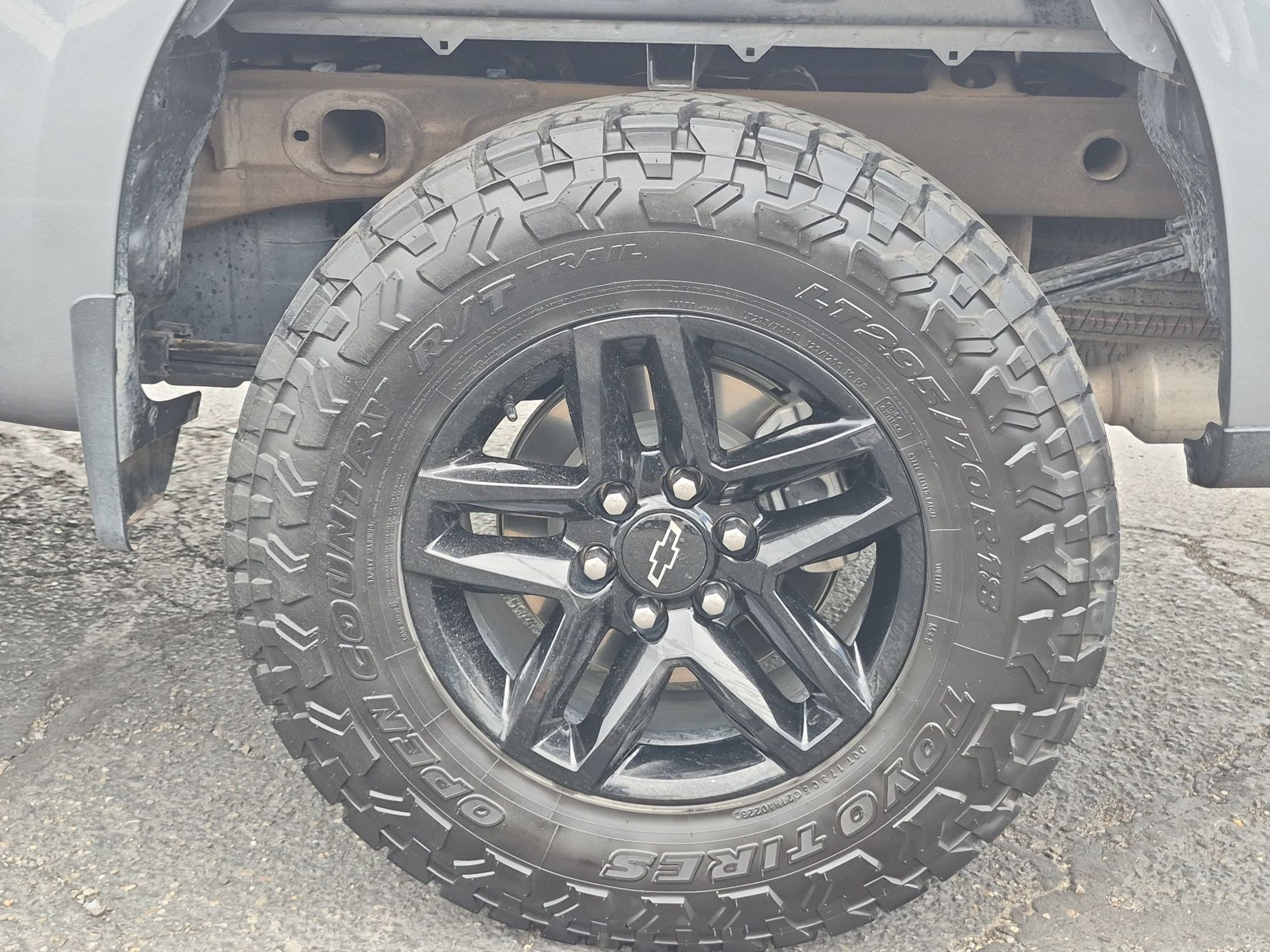 Used 2020 SATIN STEEL METALLIC Chevrolet LT Trail Boss image 12