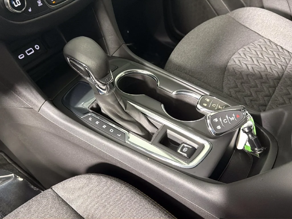 2024 Chevrolet Equinox LT - Photo 23