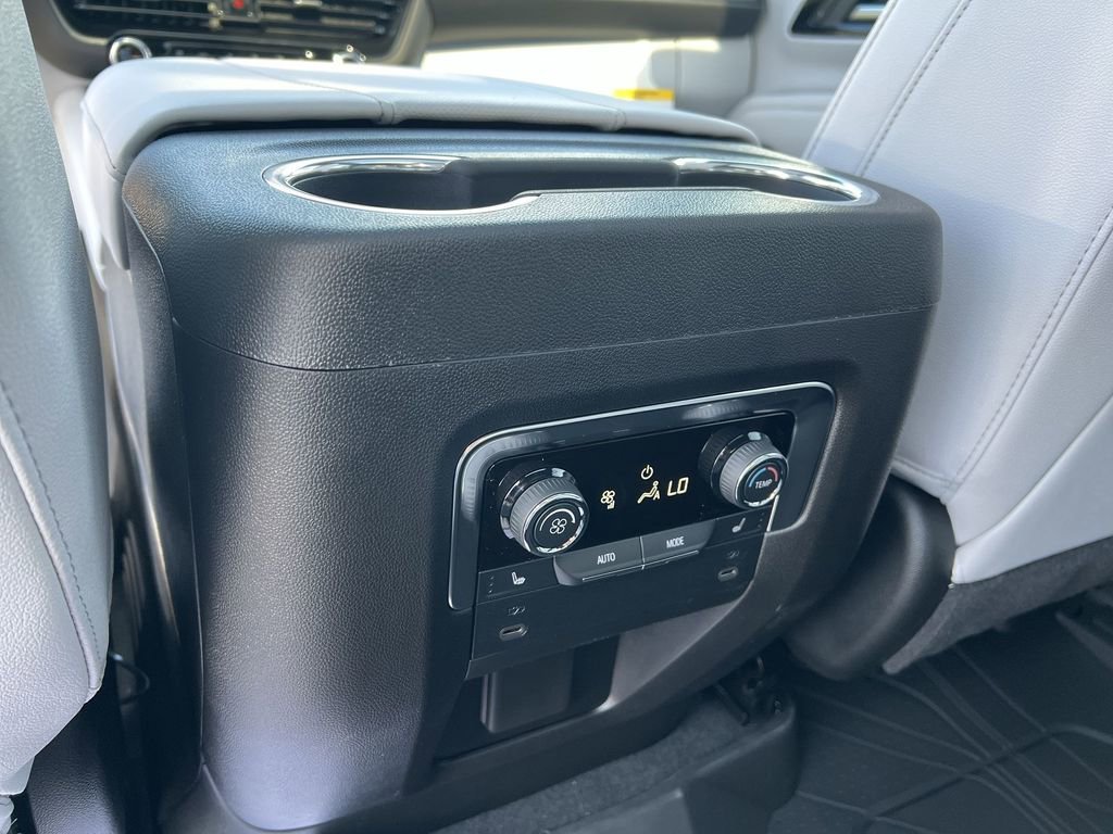 2026 Chevrolet Tahoe Premier - Photo 13
