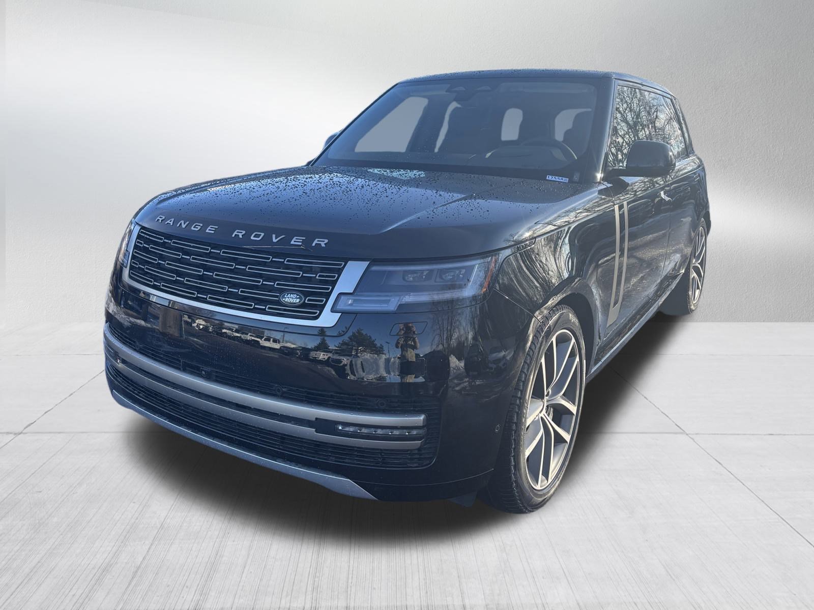 2026 Land Rover Range Rover 3.0 SE LWB 7's photo