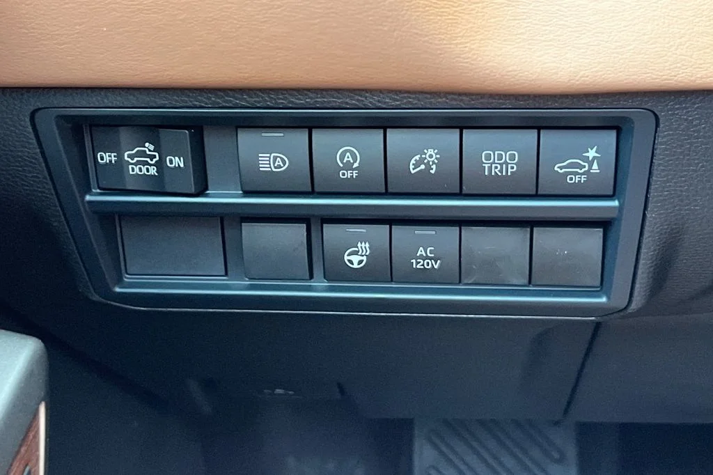 New 2026 Wind Chill Pearl Toyota 1794 Edition image 30