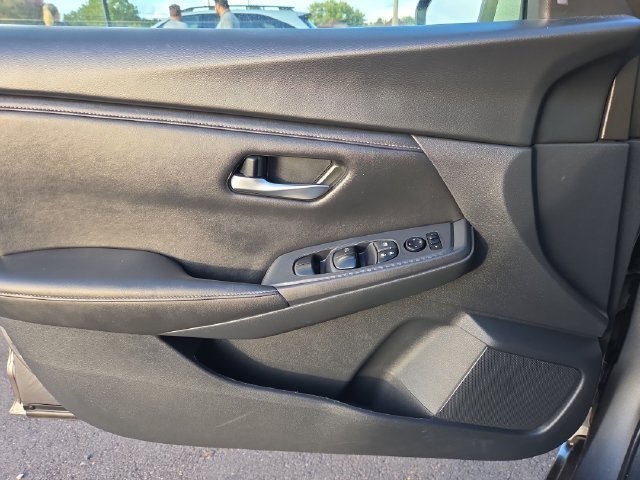 Used 2024 Gray Nissan SV image 17