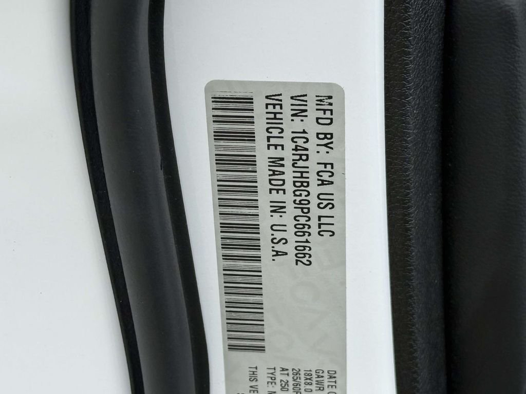 Used 2023 Bright White Clearcoat Jeep Limited image 34