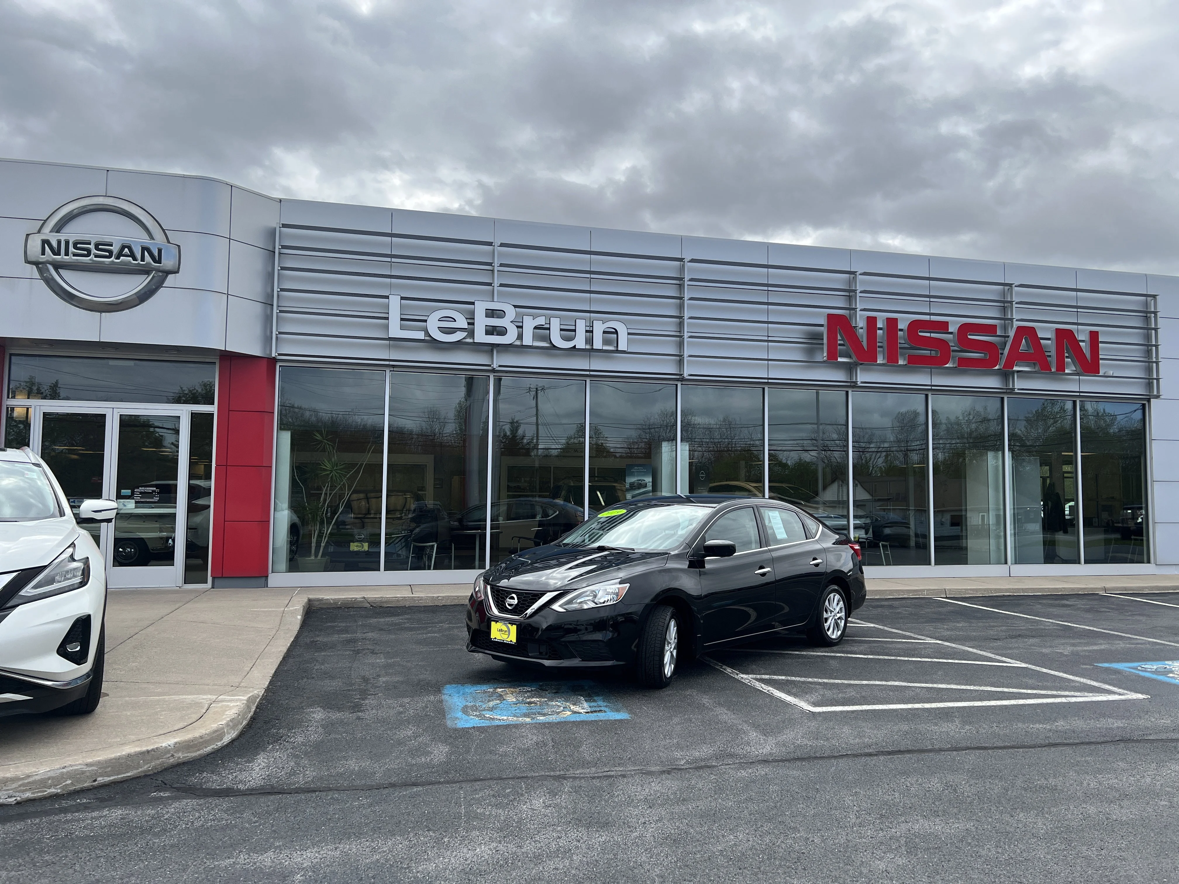 2019 Nissan Sentra SV CVT's photo
