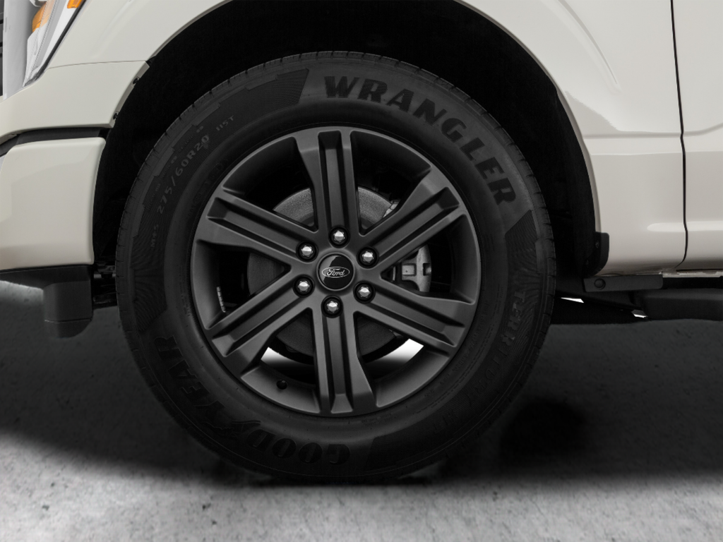 Used 2022 White Ford XLT image 50