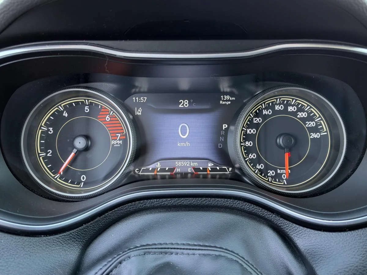 Used 2022 Grey Jeep Limited 4x4 image 23