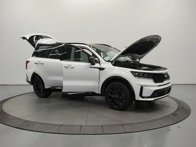 Used 2021 White Kia SX image 10