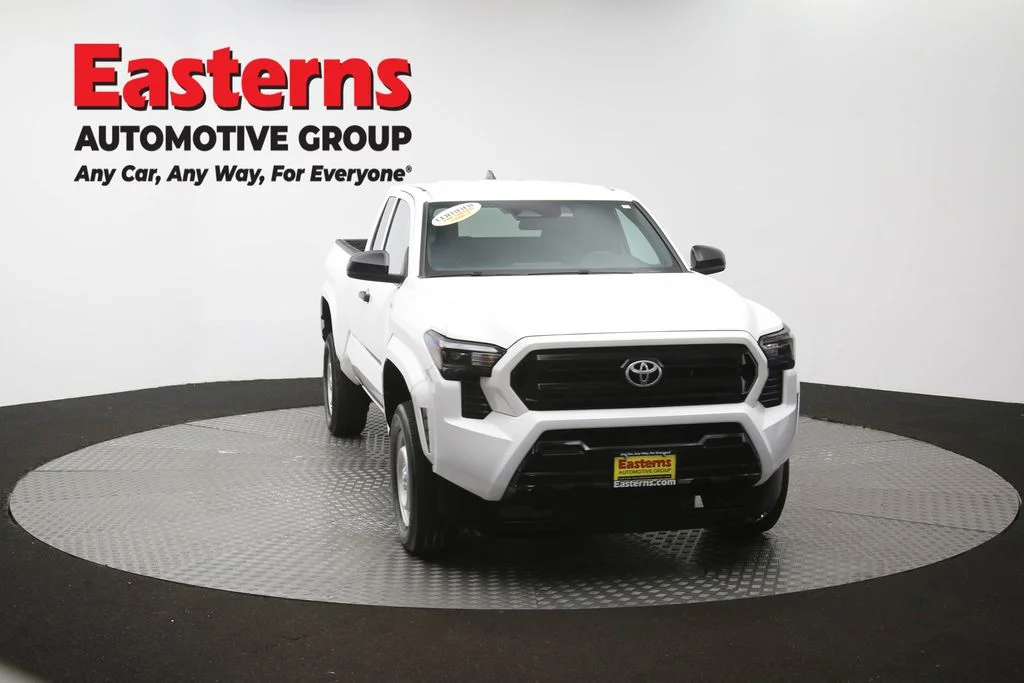 Used 2025 White Toyota SR image 46