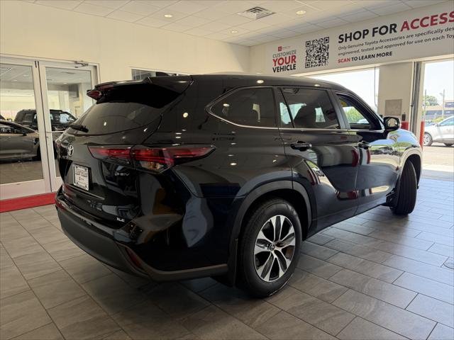 Certified Used 2026 MIDNIGHT BLACK METAL Toyota  image 28
