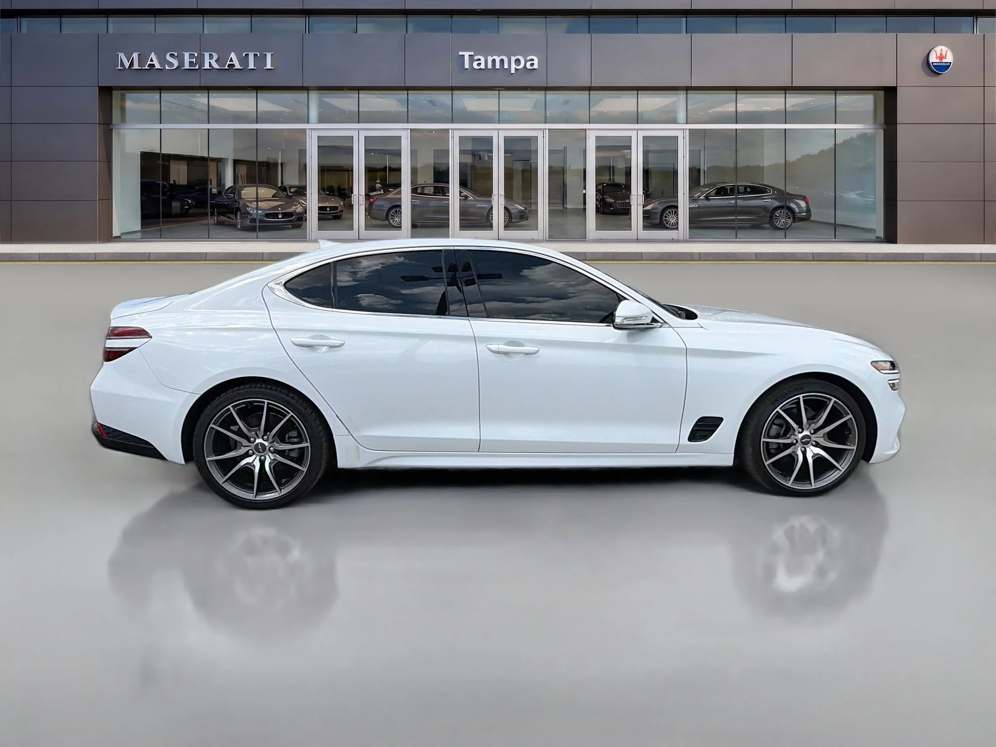 Used 2023 Alta White Genesis 2.0T image 2