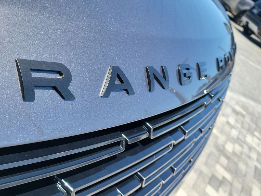 New 2026 Eiger Grey LAND ROVER SE image 9
