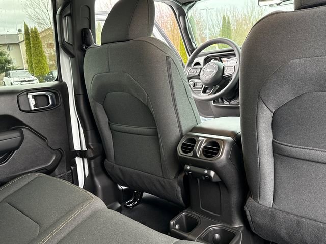 New 2026 Bright White Clear-Coat Exterior Paint Jeep Sport S image 21