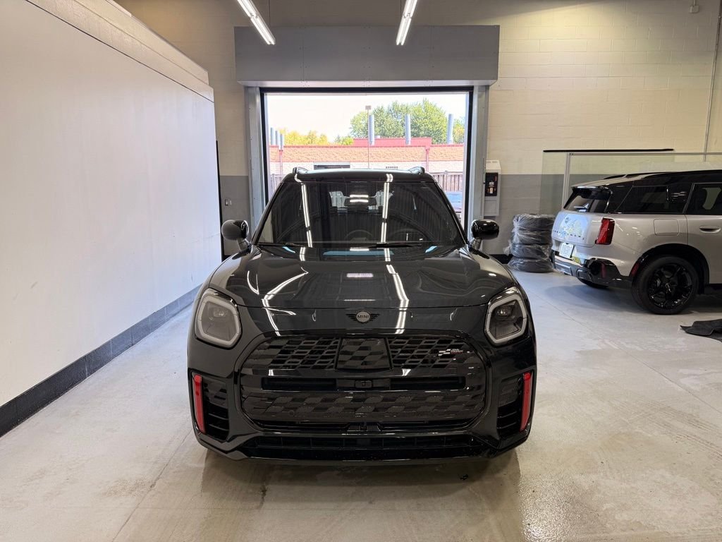 New 2027 Legend Grey Metallic MINI  image 8