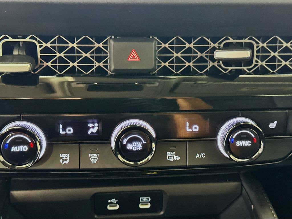 2025 Honda Accord Hybrid Touring - Photo 18