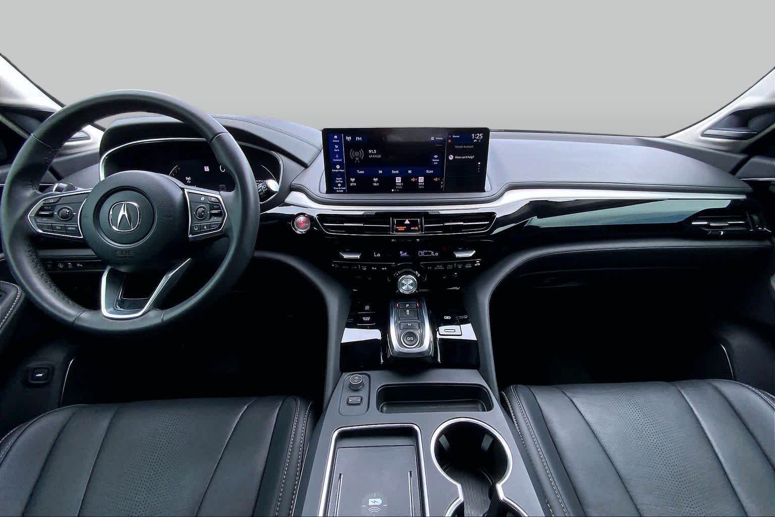 Used 2025 Liquid Carbon Metallic Acura w/Technology Package image 16