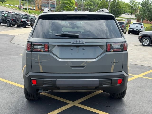 New 2026 Sting-Gray Clear-Coat Exterior Paint Jeep Laredo image 8
