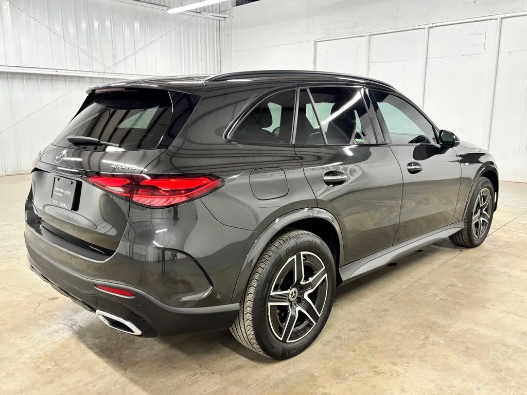 Used 2025 Gray Mercedes-Benz GLC 350e image 7