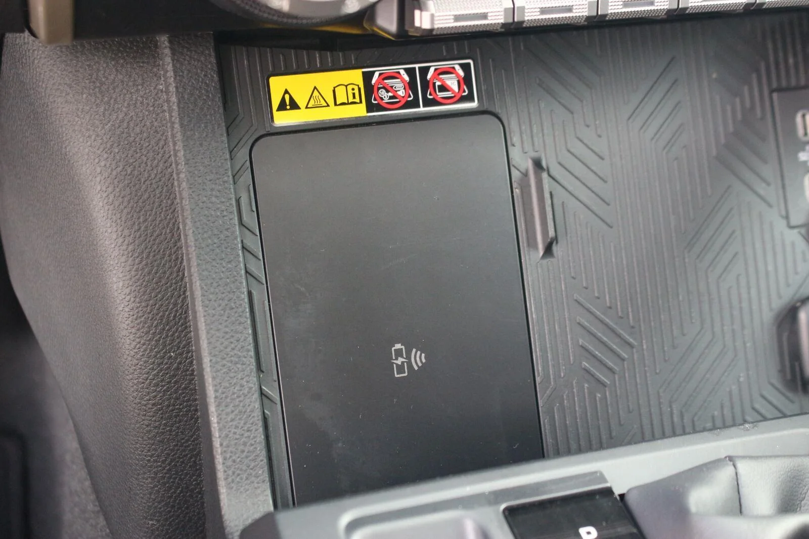 Used 2024 White Toyota SR5 image 31