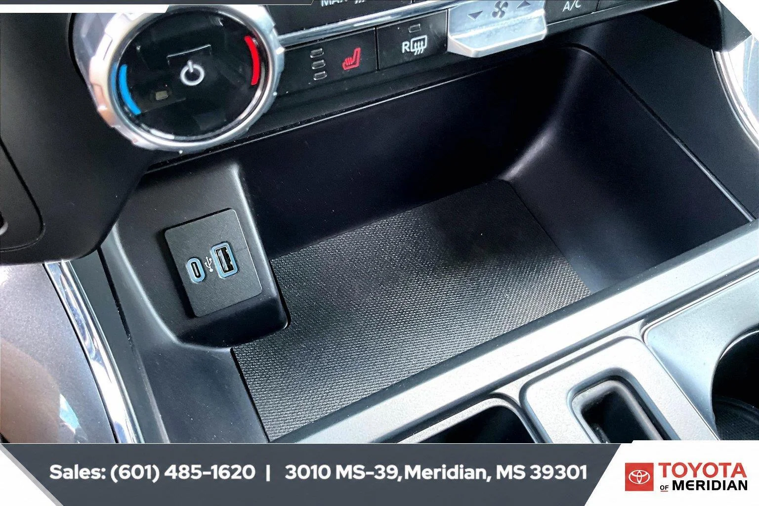 Used 2023 Race Red Ford XLT image 23