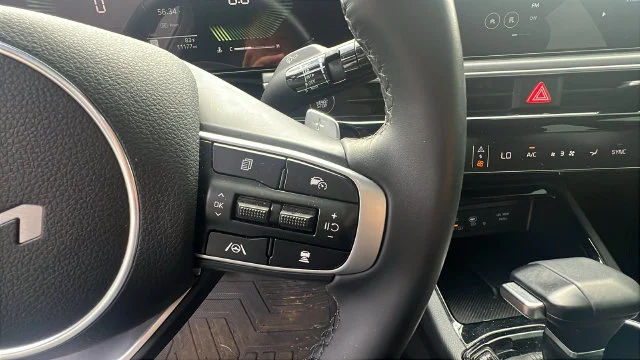 Certified Used 2026 White Kia GT image 22